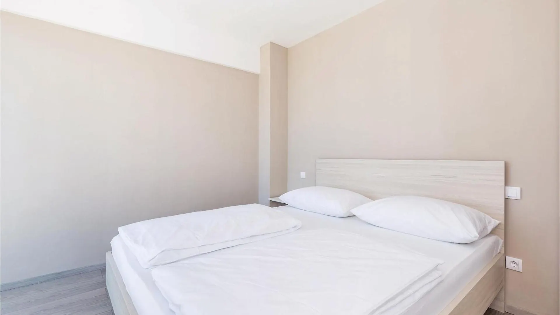 Beautiful Apartment In Povljana With Wifi
