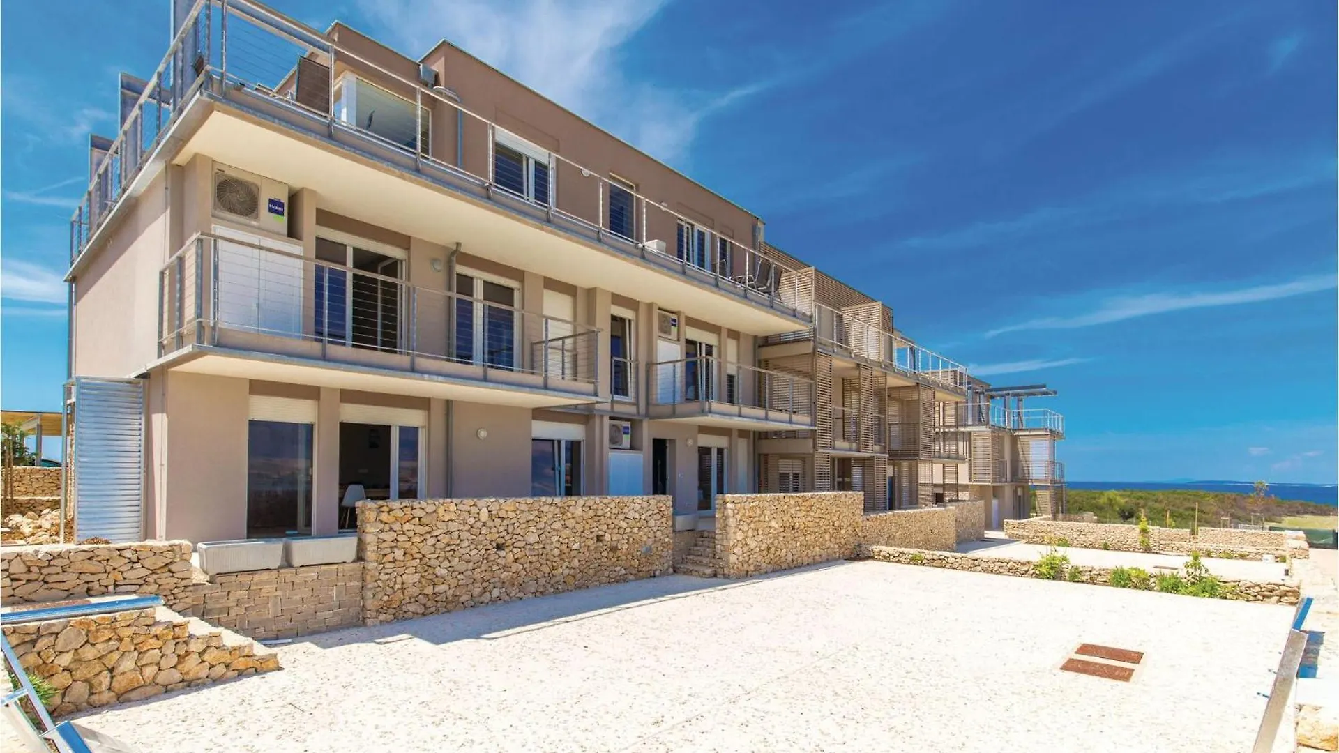 Beautiful Apartment In Povljana With Wifi Croatia
